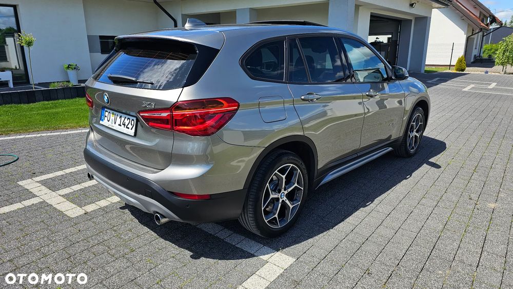 BMW X1 xDrive20d xLine - 4