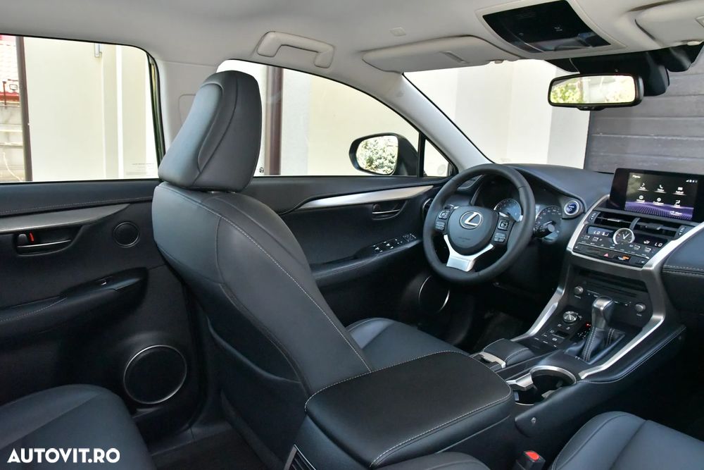 Lexus Seria NX 300h E-FOUR Business Edition - 33