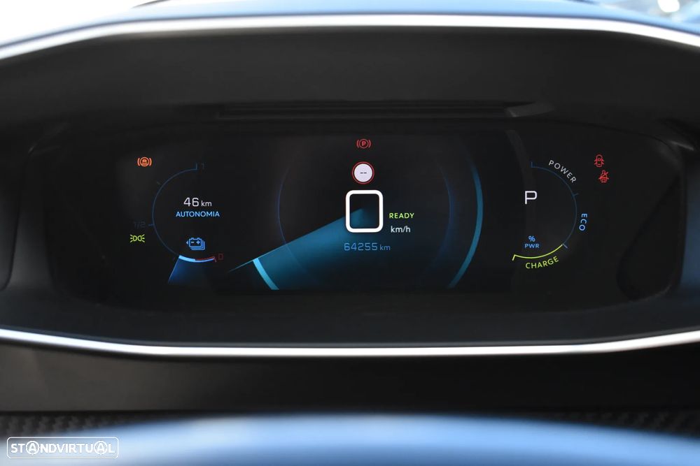Peugeot e-208 GT - 35
