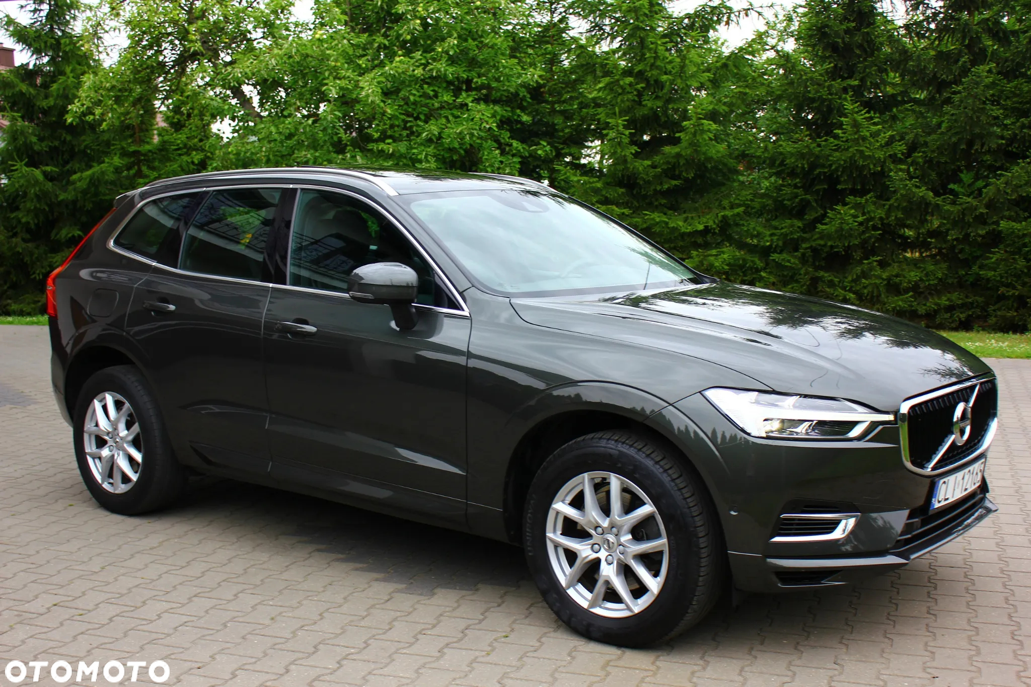 Volvo XC 60 T8 Twin Engine AWD Geartronic Momentum - 22