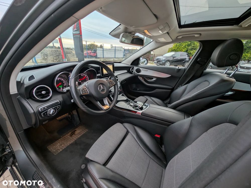 Mercedes-Benz Klasa C 250 9G-TRONIC Avantgarde - 17