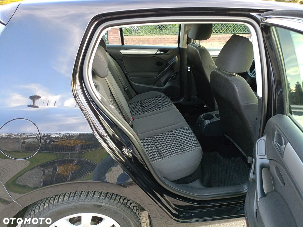 Volkswagen Golf - 14