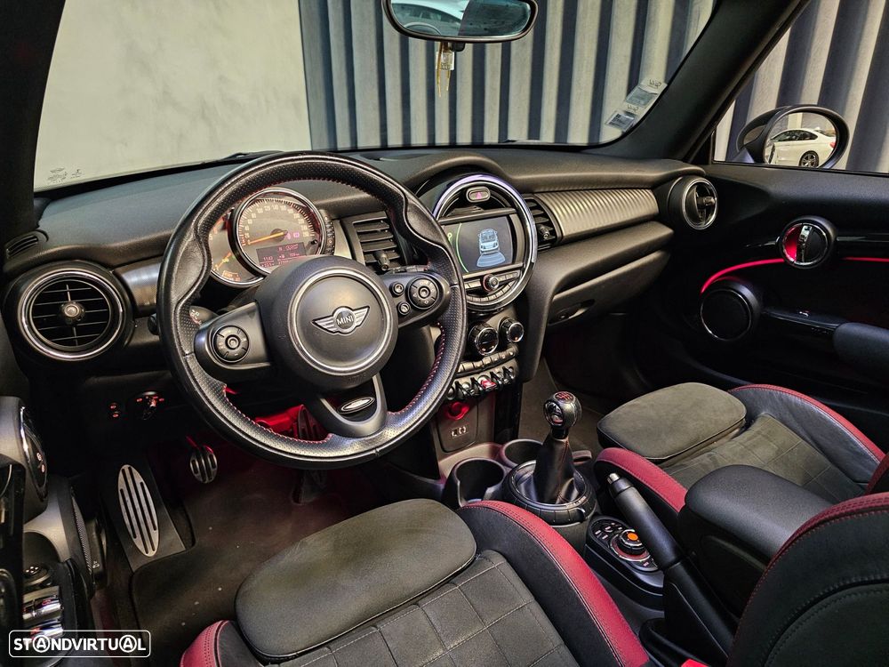 MINI Cabrio Cooper D - 14