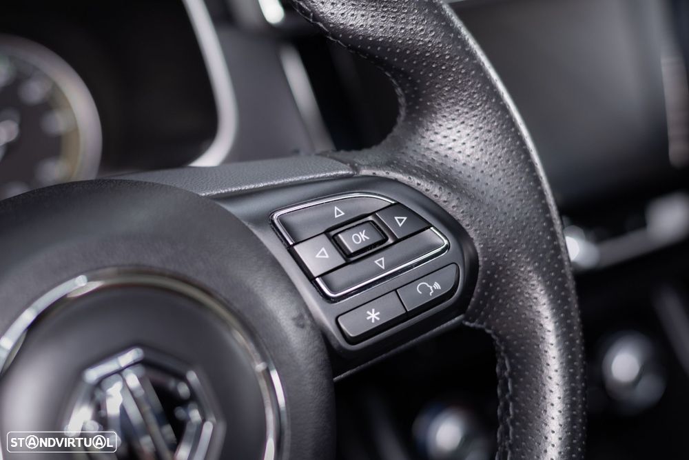 MG ZS EV 44.5 kWh Luxury - 29