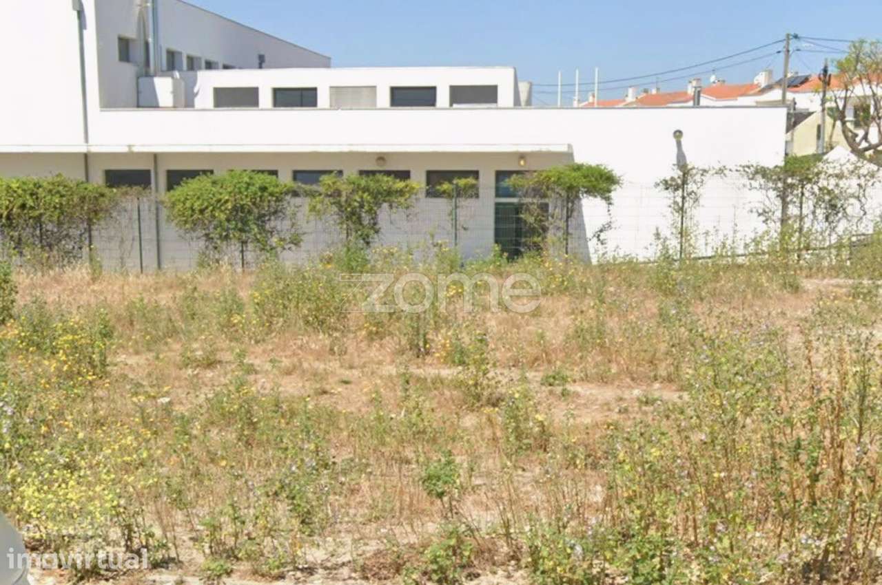 Terreno para construção de moradia em banda - Grande imagem: 3/3