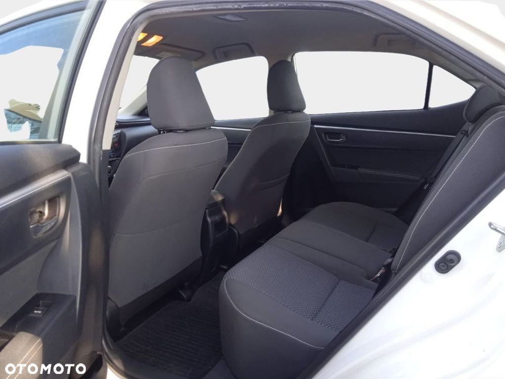 Toyota Corolla 1.4 D-4D Premium - 30