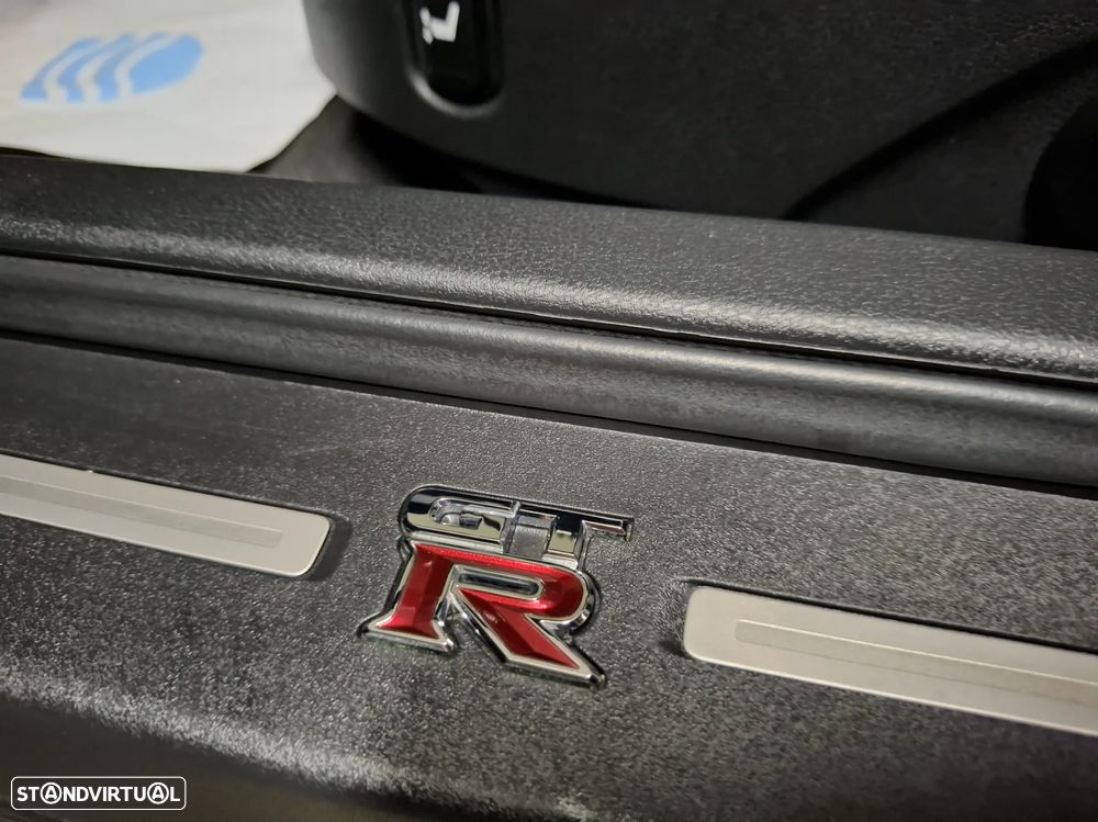 Nissan GT-R 3.8 V6 Black Edition - 42
