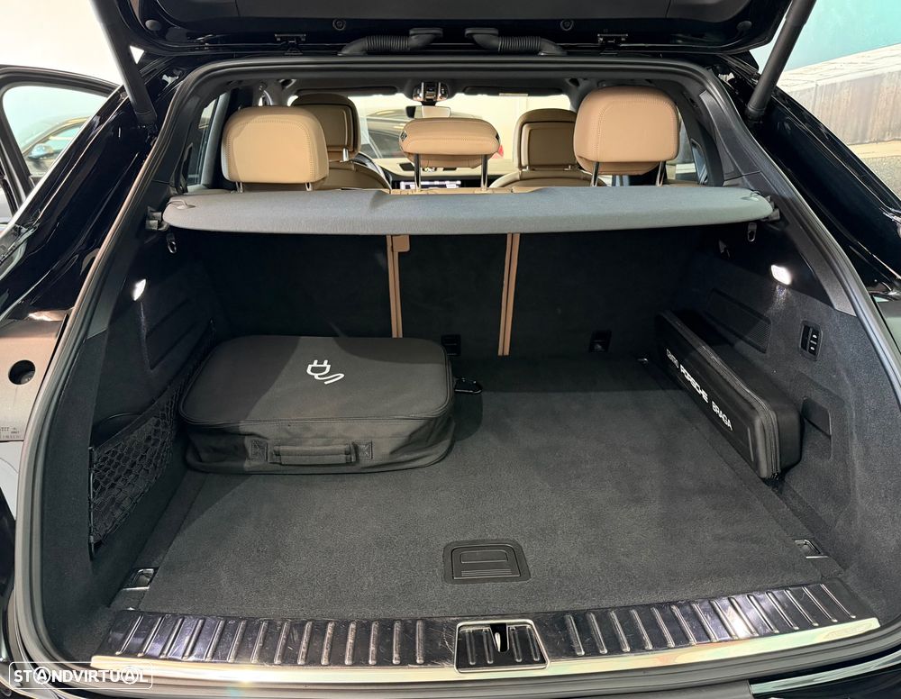 Porsche Cayenne Coupé E-Hybrid - 9