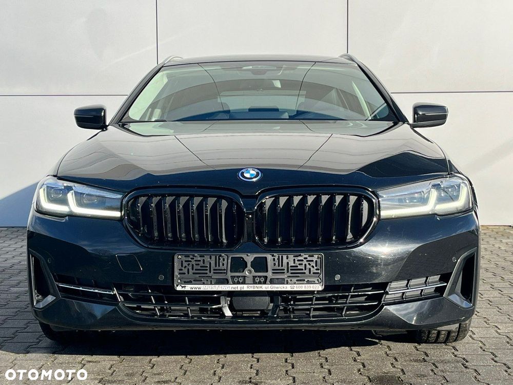 BMW Seria 5 530e Luxury Line - 3