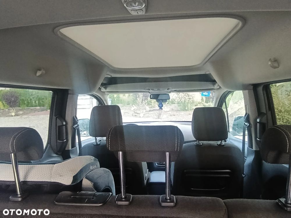 Ford Tourneo Connect 1.5 TDCi Titanium - 5