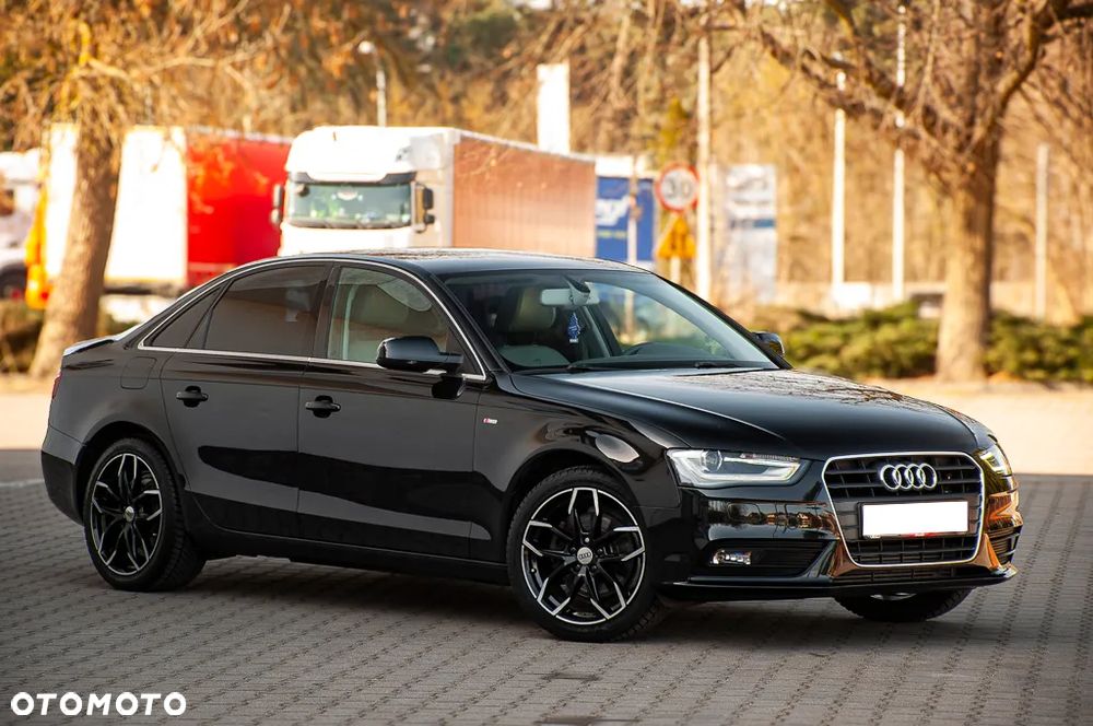 Audi A4 Limousine 1.8 TFSI S line Sportpaket - 3