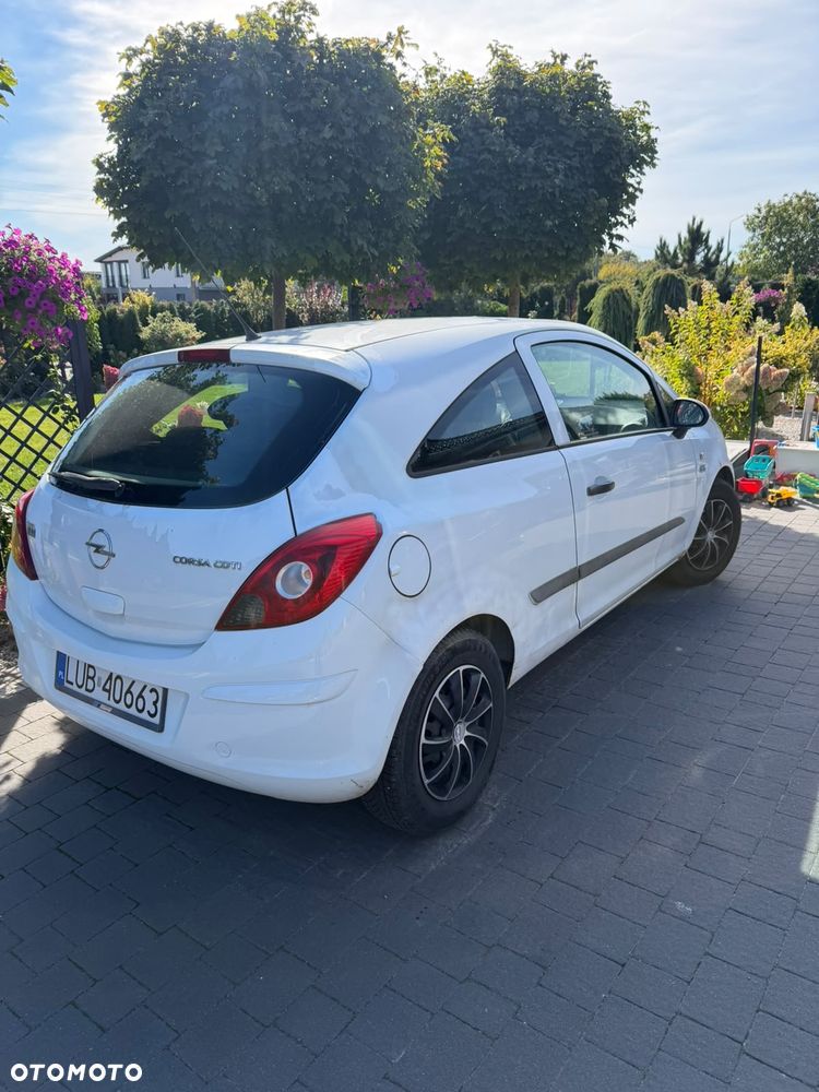 Opel Corsa - 4