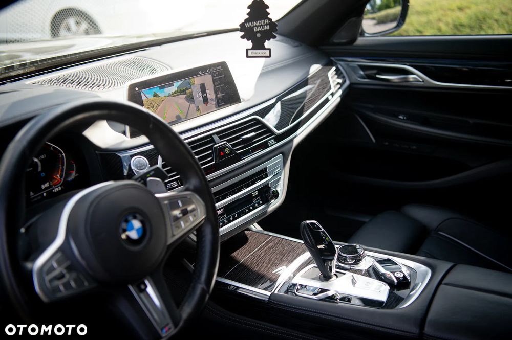 BMW Seria 7 740Li xDrive sport - 16