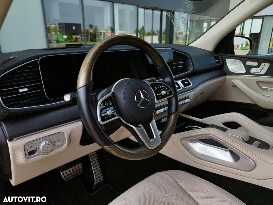 Mercedes-Benz GLS - 8
