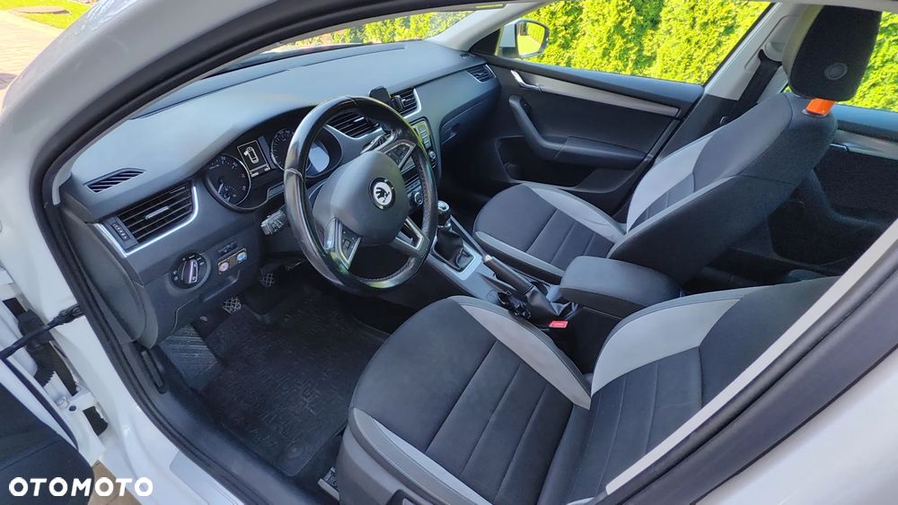 Skoda Octavia 1.4 TSI Joy - 16