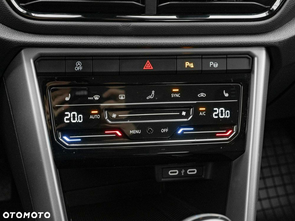 Volkswagen T-Roc 1.5 TSI Life - 18