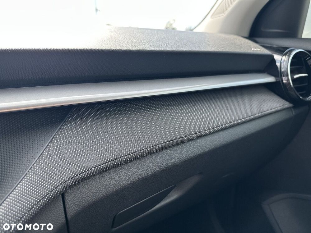Skoda Fabia 1.0 TSI Drive DSG - 15