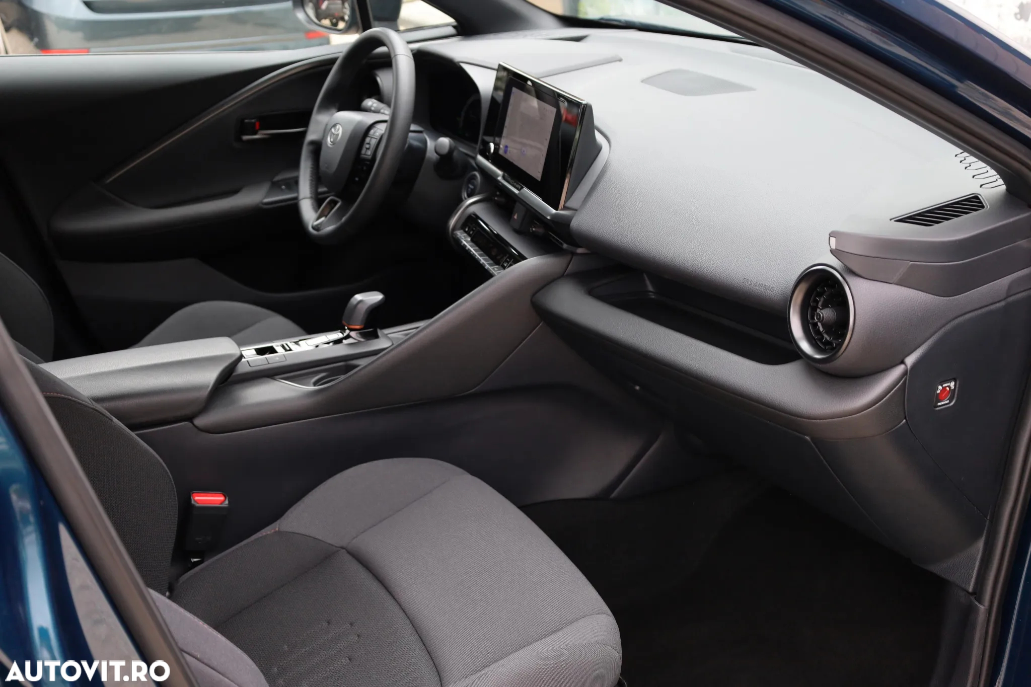 Toyota C-HR 2.0 HSD 184 CP 4x2 CVT Classy - 13