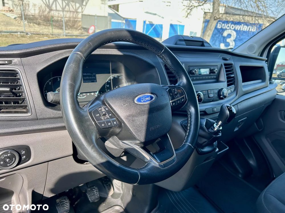 Ford Transit - 10