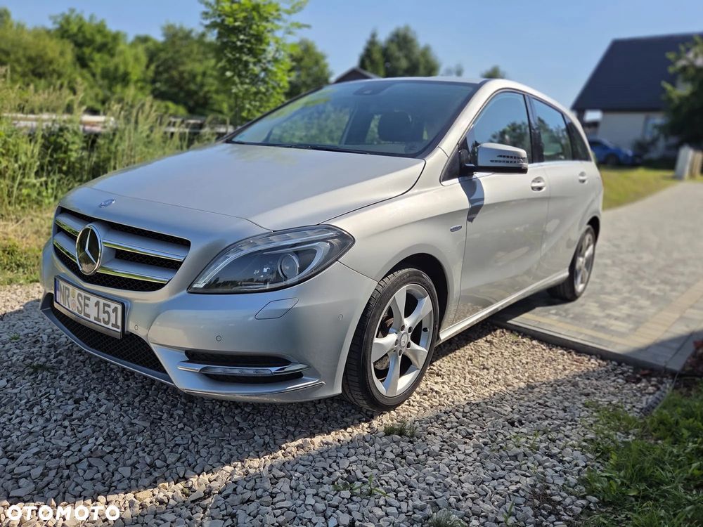 Mercedes-Benz Klasa B 180 BlueEFFICIENCY Edition Style - 20