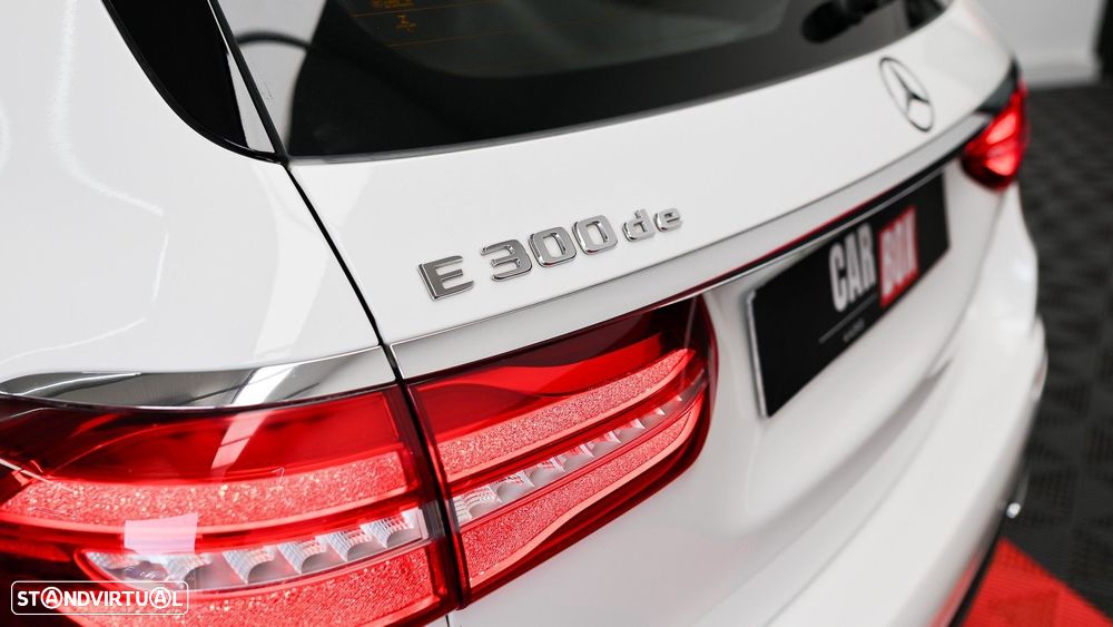 Mercedes-Benz E 300 de 4Matic T 9G-TRONIC Avantgarde - 24