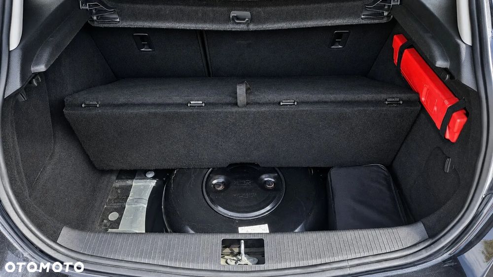 Opel Astra 1.4 T Sport EU6 - 13