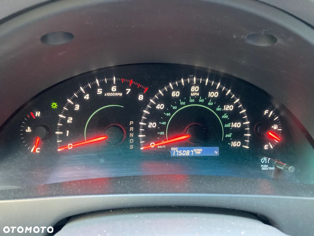 Toyota Camry 3.5 V6 SE - 6