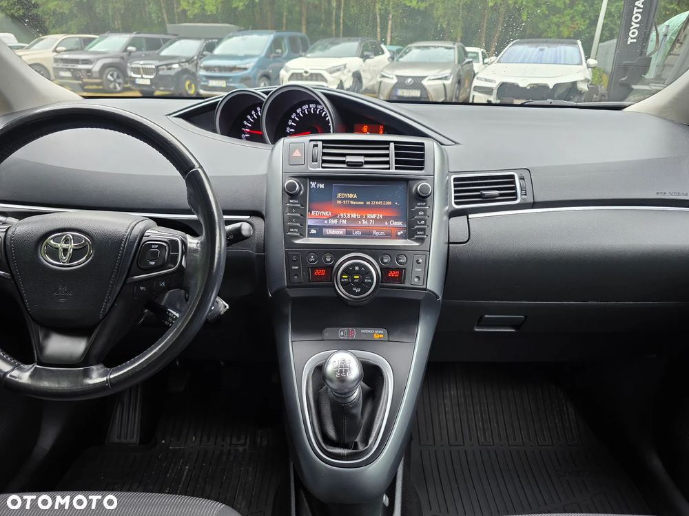 Toyota Verso 1.8 Premium 7os - 27