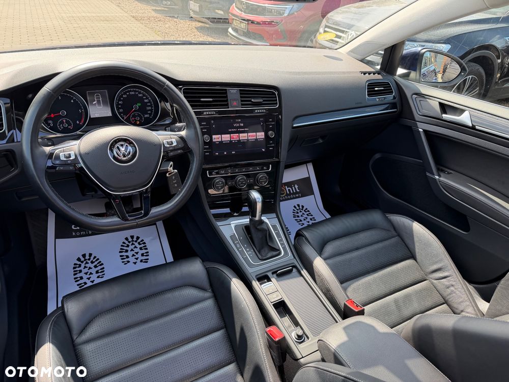 Volkswagen Golf - 20