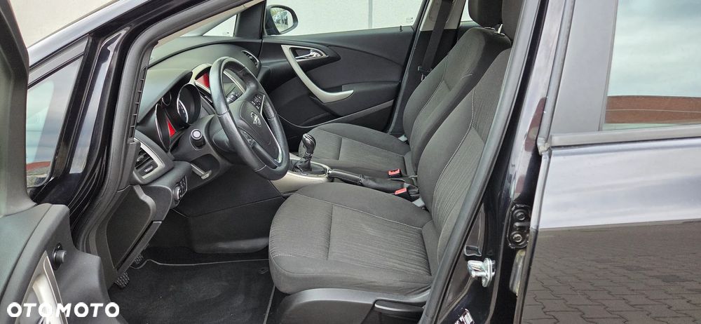 Opel Astra 1.4 ecoFLEX - 27