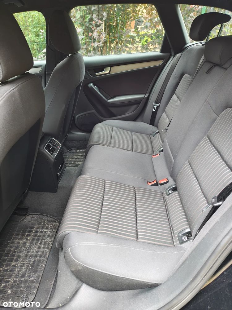 Audi A4 Avant 2.0 TDI DPF S line Sportpaket - 12