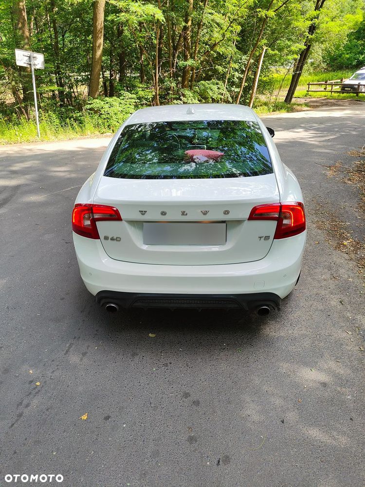 Volvo S60 T5 Drive-E Momentum - 13