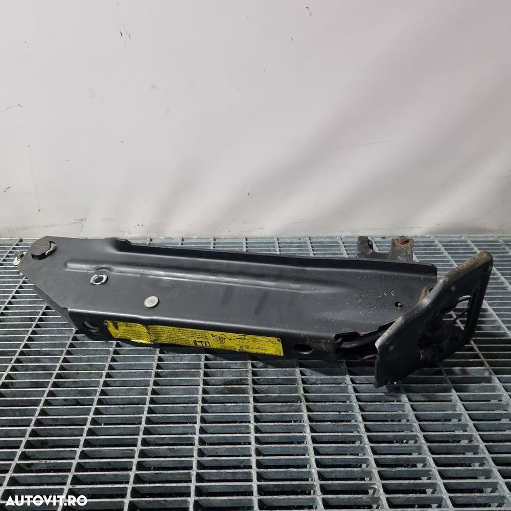 Cric AUDI Q7 2005 - 2009 (1462) - 4