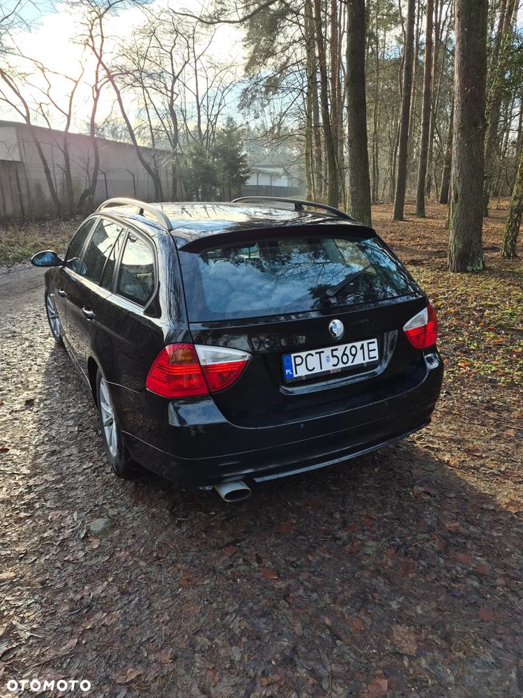 BMW Seria 3 318d DPF - 6