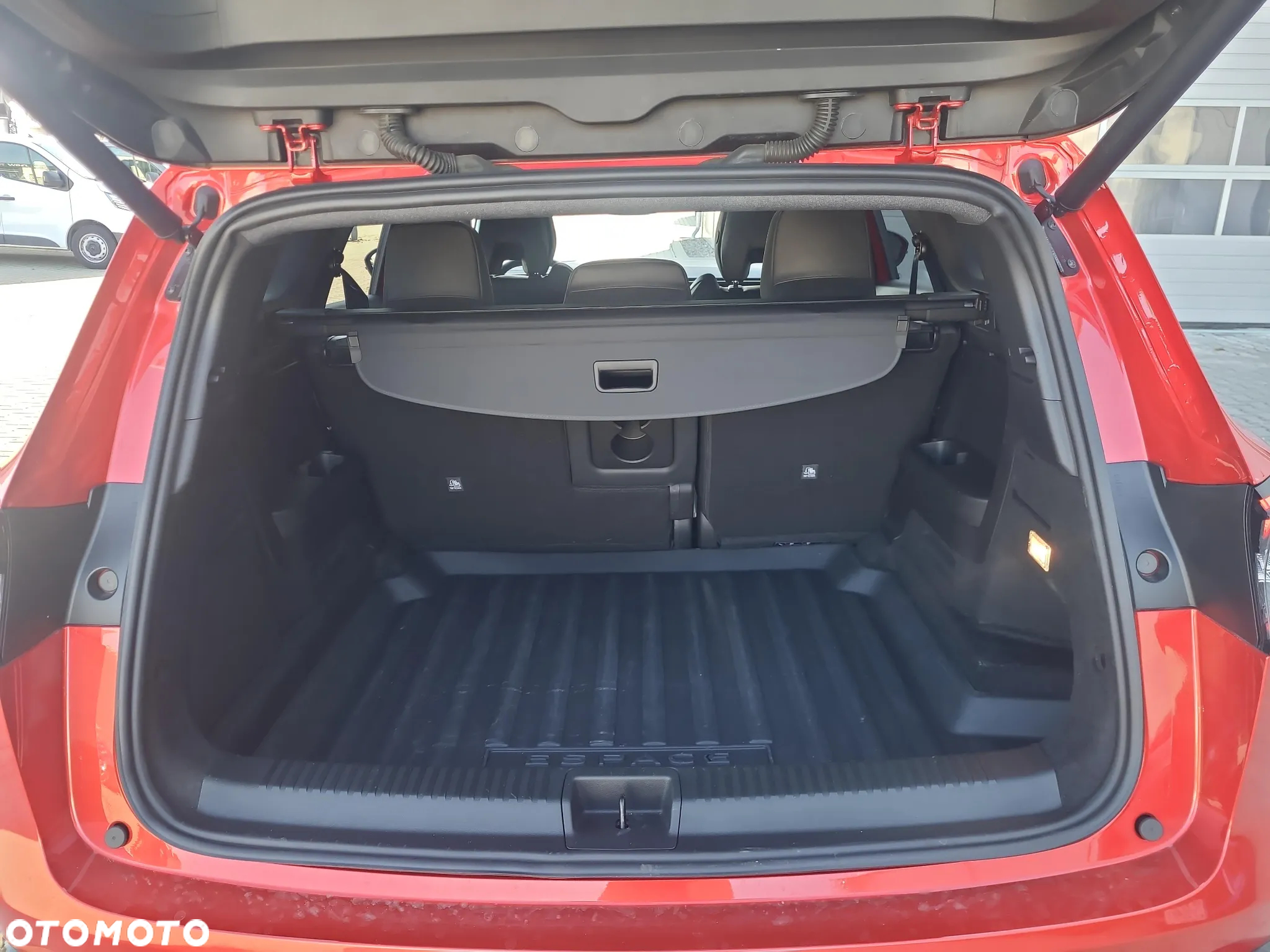 Renault Espace 1.2 E-Tech Full Hybrid 200 esprit Alpine MMT 5os - 17