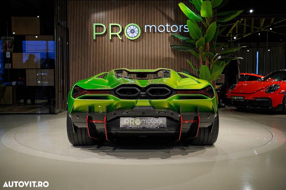 Lamborghini Revuelto - 6