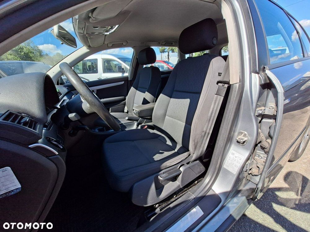 Audi A4 Avant 2.0 TDI - 14