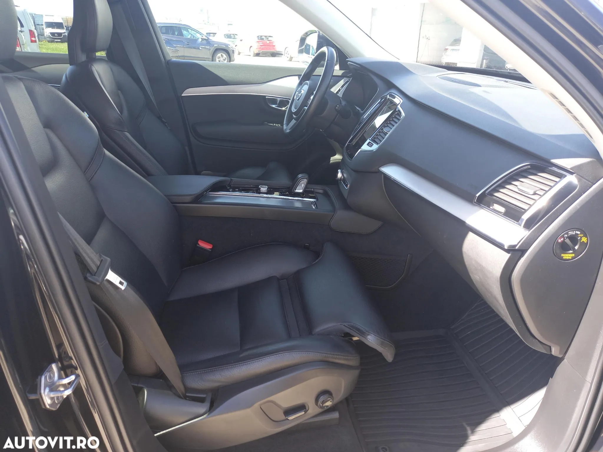 Volvo XC 90 B5 D AWD Geartronic Momentum Pro - 16