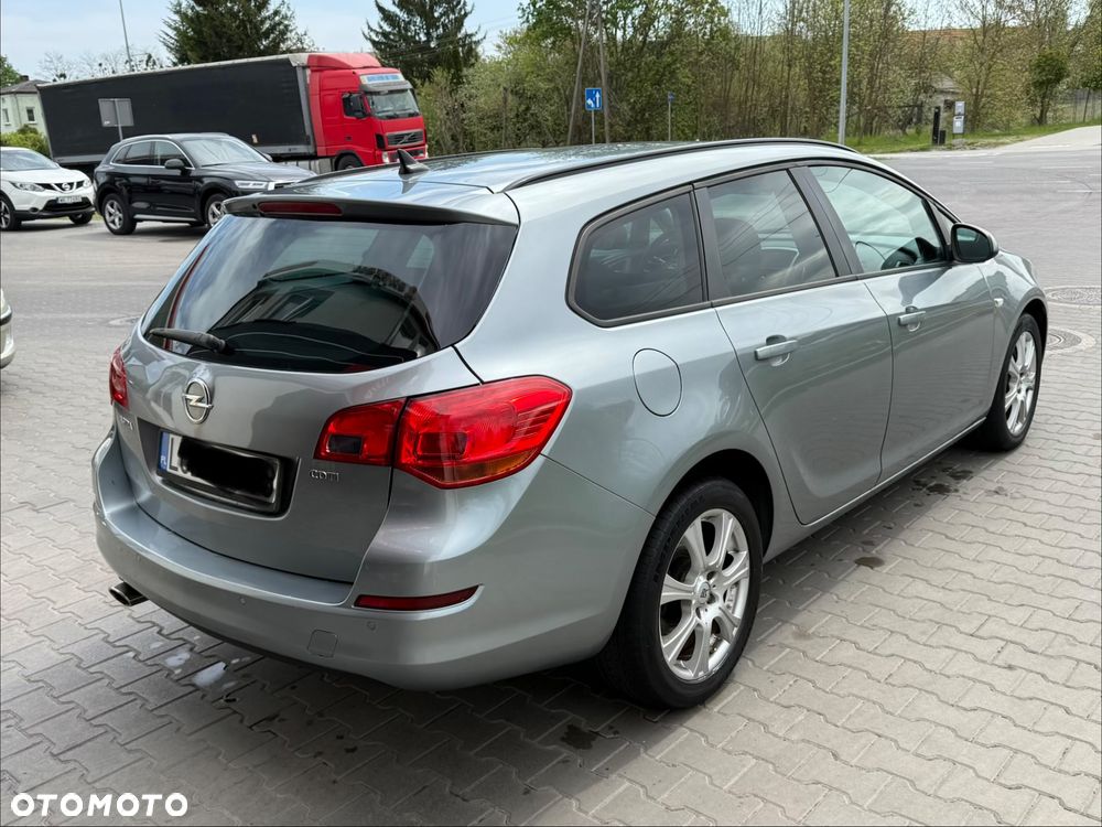 Opel Astra 2.0 CDTI Automatik Exklusiv - 4