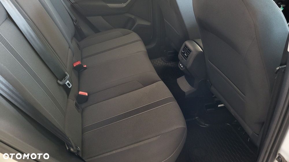 Volkswagen T-Roc - 14