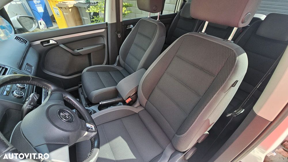 Volkswagen Touran 1.6 TDI Comfortline - 7