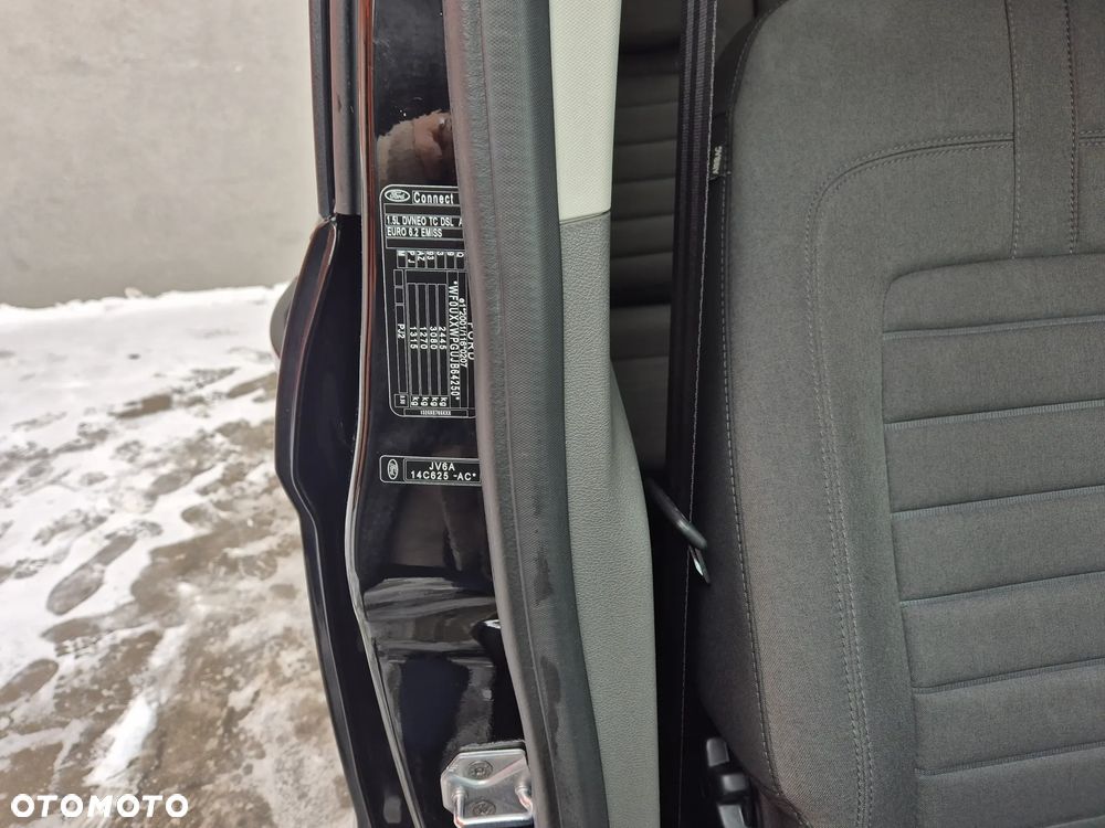 Ford Tourneo Connect Grand - 25