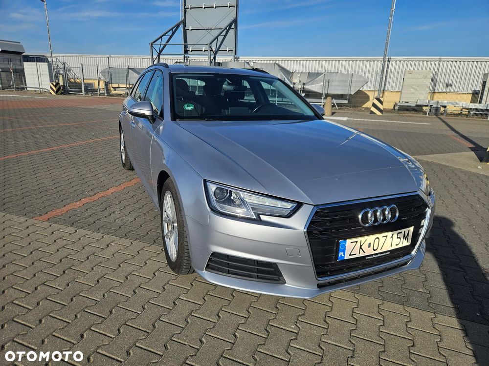 Audi A4 Avant 2.0 TDI ultra - 1