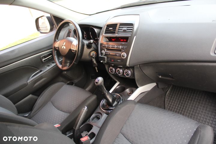 Mitsubishi ASX - 14
