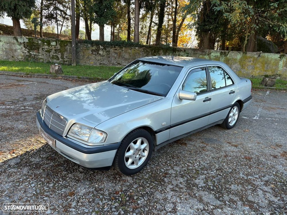 Mercedes-Benz C 220 D Elegance - 4