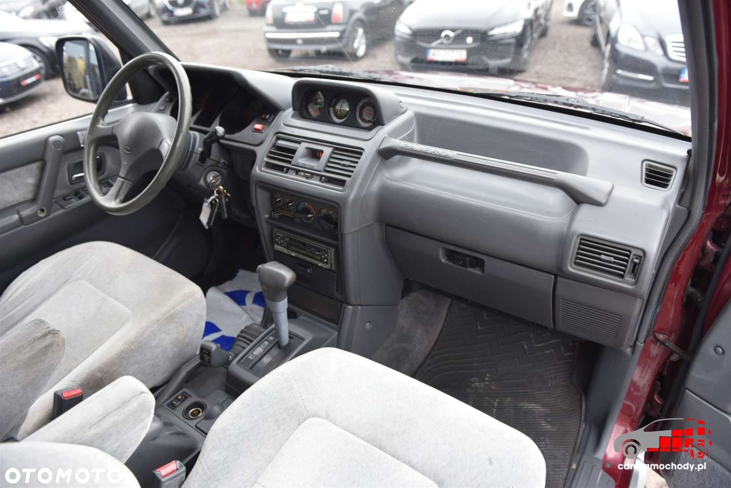 Mitsubishi Pajero - 22