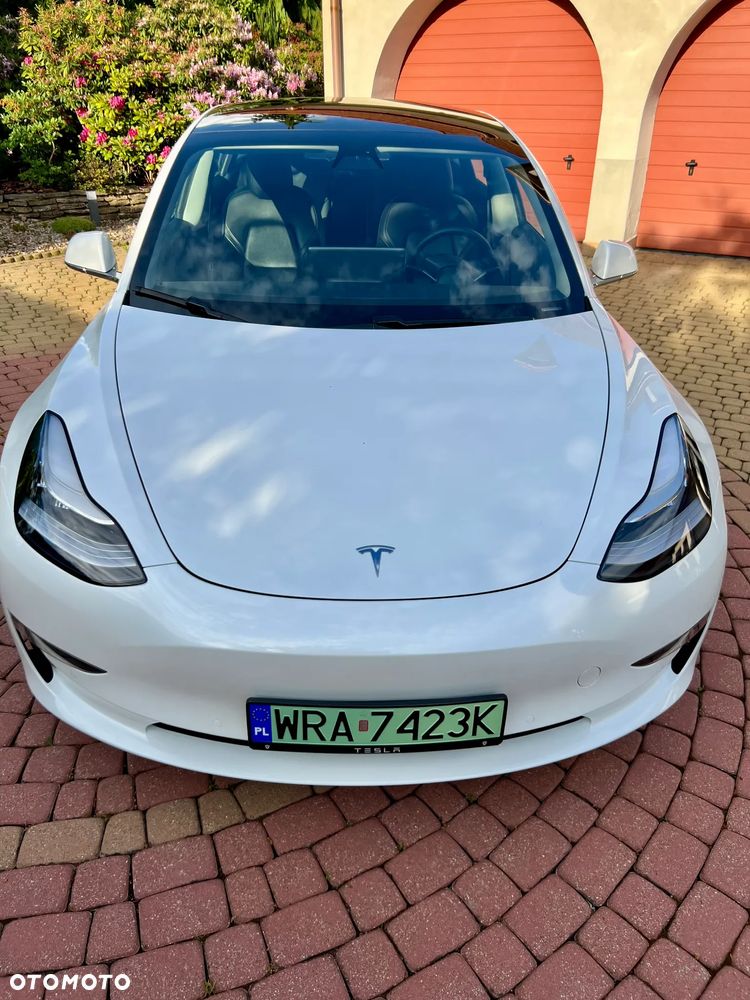 Tesla Model 3 - 6