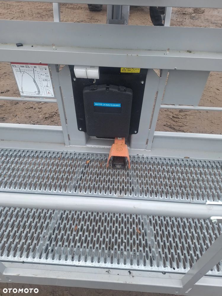 Manitou 280TJ 28m 350KG 2 sztuki - 12