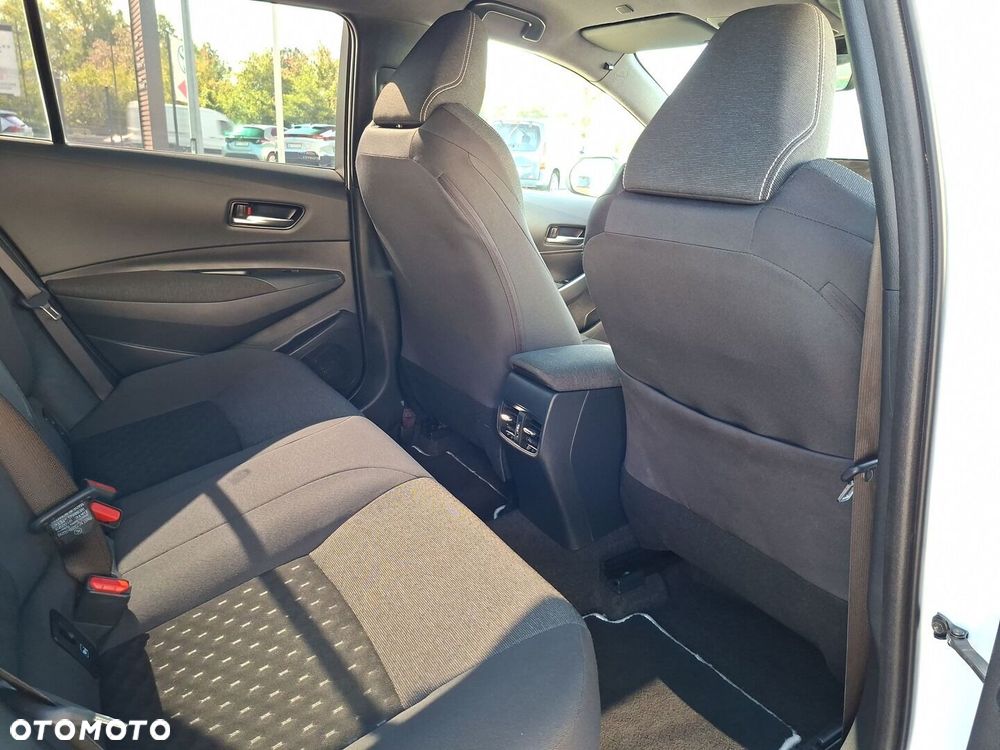 Toyota Corolla 1.8 Hybrid Comfort - 10