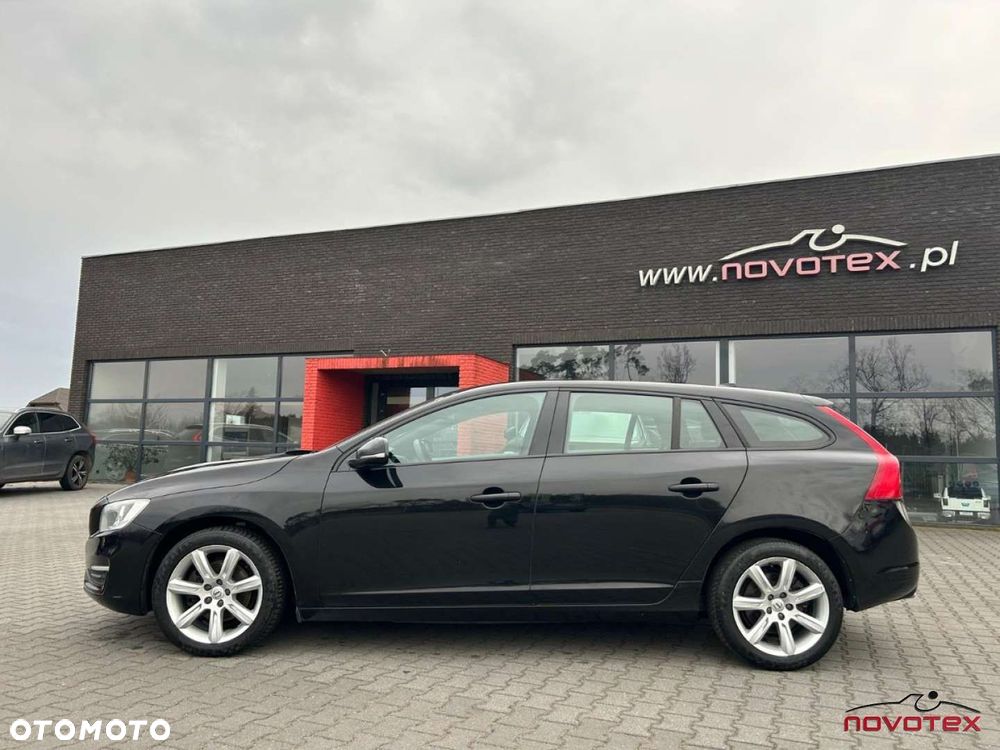 Volvo V60 T3 Momentum - 5